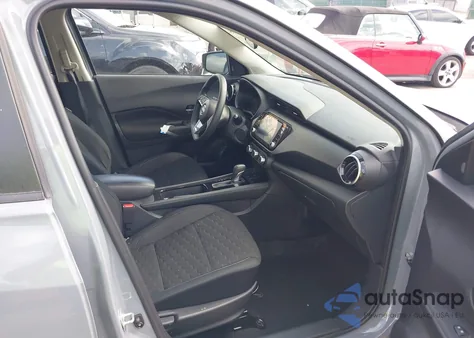 2023 Nissan Kicks Sv Xtronic Cvt z USA, uszkodzony, nr VIN 3N1CP5CV1PL525243